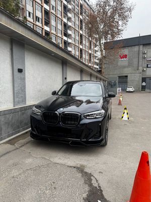 Продаю свою авто BMW ix3