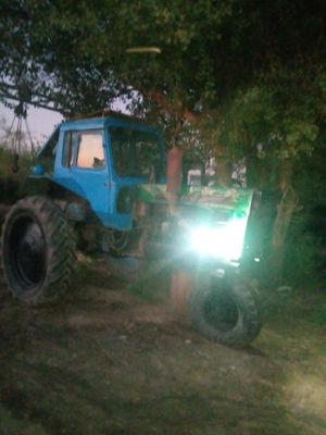 Mtz 80 sotiladi Buxoro viloyati