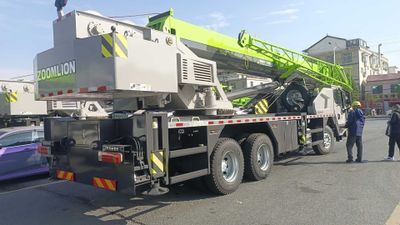 Avtokran Zoomlion 25T ZTC250A62