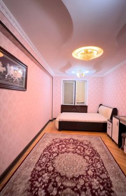 Нукус Азиа 3.хонали 120-кв.м Банкивские дом