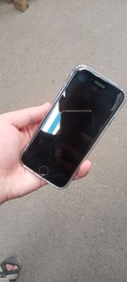 Iphone se 64/100 sotiladi angren