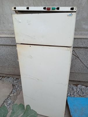 Холодильник 300000 сум