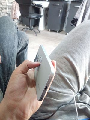HONOR 400 Lite 5g xolati idyal 300$kelwamz