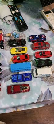 продаются детские игрушки