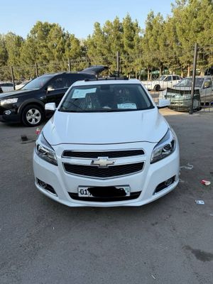 MALIBU srochna sotiladi