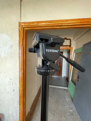 Штатив стойка, shtativ stoyka kamera Yunteng-880