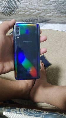 Samsung a50 4/64