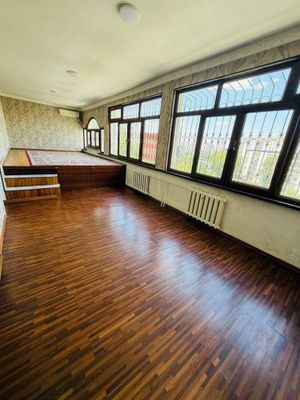 Продается просторная и светлая квартира на Ойбеке