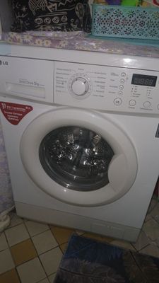 Продам стиральную машинку LG