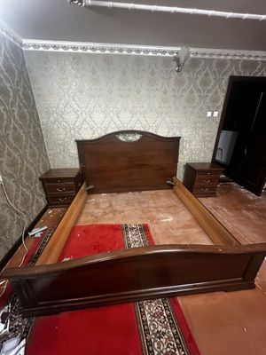 Yotoqxona mebellari to‘plami sotiladi | Продаётся мебель для спальни