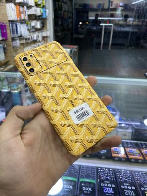 Poco M3.