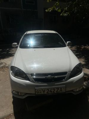 Gentra 1 Йил 2017/2018 Пробег 30.000 km Механика Benzin + metan ga
