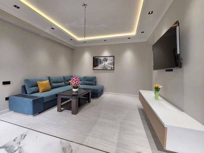 Dream House Продается 3 комнатная квартира ремонт 8-роддом Глинка