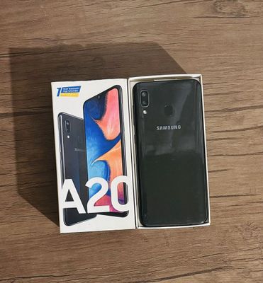 Samsung a20 xolati zoʻr