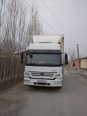 Mercedes benz atego 2011