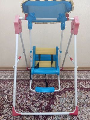 продаётся качелия для дитей