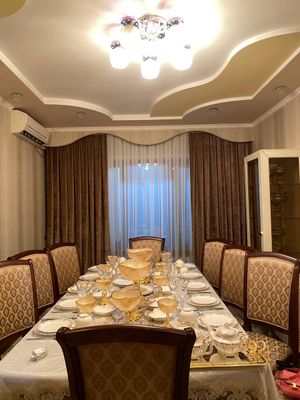 Стол на 10 персон
