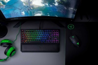 Клавиатура Razer Blackwidow TE Chroma V2 + Мышь Razer Basilisk V2