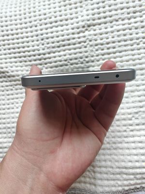 Sotuvda: Realme neo7 telefoni