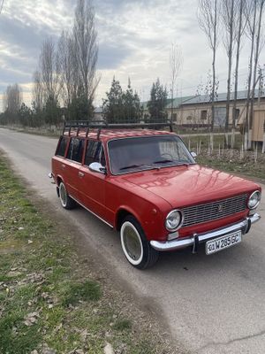 Vaz 2102 radnoy kraska