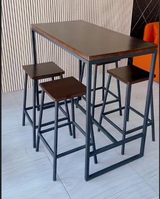 Oshxonangiz uchun loft uslubidagi barniy stol va stul toplami