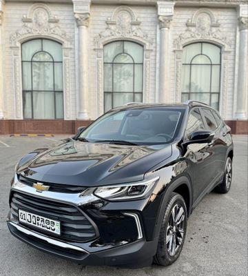 Tracker-2 premier rangi qora kiraska yoza