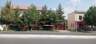 Фаргонада икки каватли 11 хонали уй сотилади