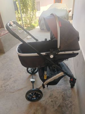 Kolyaska yig'iladigan