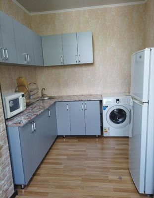 Аренда Юнусабад-8 билюр 3/4/4 семья