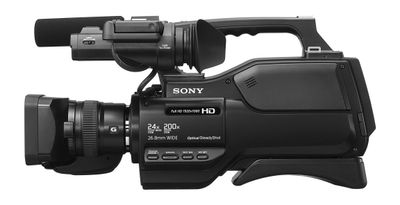 2 dona Sony DCR-SD 1000E va 1 dona Sony HXR-MC 1500P