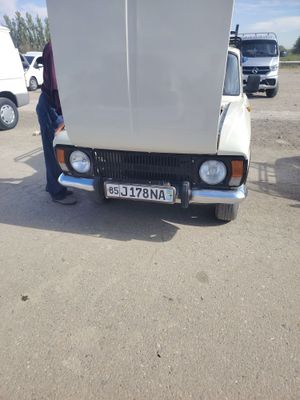 Москвич сотилади