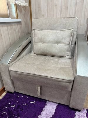 Продается кресло кровать .