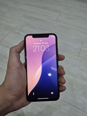 iPhone Xs.