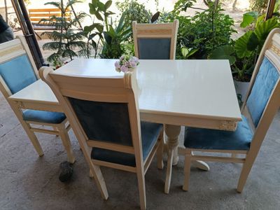 Stol stul 4 tali stul stol sotiladi ideal holatda