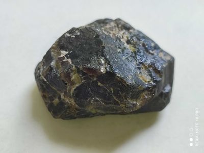 Поделочный камень ГРАНАТ ЗЕЛЕНЫЙ