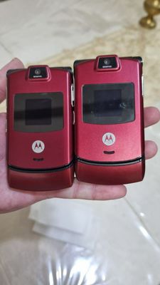 Motorola Razr V3 в хорошем состоянии Perfectum в коплект зарядка нету