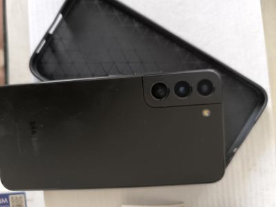 Samsung s 22+ xotirasi 8+256