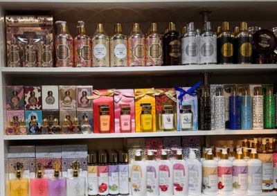 Dubay parfum va lasyonlar