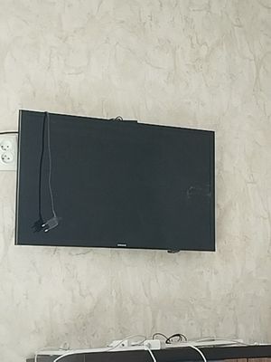 Продам сломанный телевизор Samsung 32 дюйма