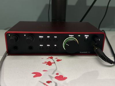 Focusrite 2i2 | Звуковая карта