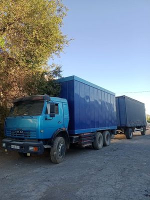 Kamaz 53215 yuk furgon havorang 1976 yil