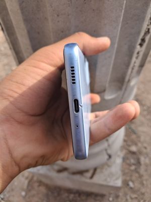 Samsung A33 5G 8/128 yili 2024 hech qaysi almashma