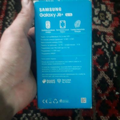 Samsung j6