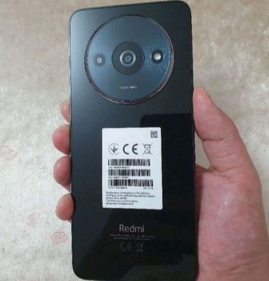 Srochna sotiladi Xiaomi Redmi A3 4/128Gb Black Orginal Yengi madel