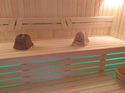 Sauna noldan boshlan qurib beriladi,undan tashqari elektrik ishlari