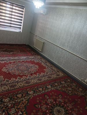 3ta gilam sotiladi 2×3