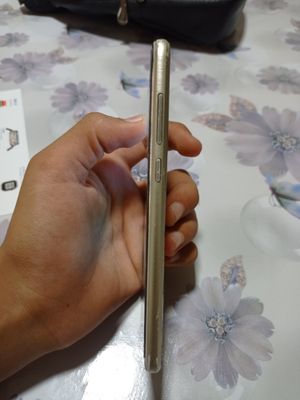 Huawei p8 Lite srocno narhini kelishamiz