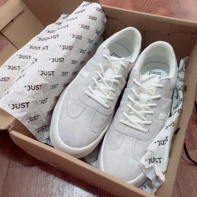 Продаётся стильные красовки из JUST мужские