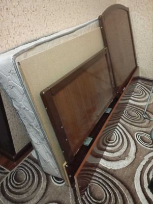 Кровать односпальная