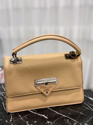 Prada sumka 35.000